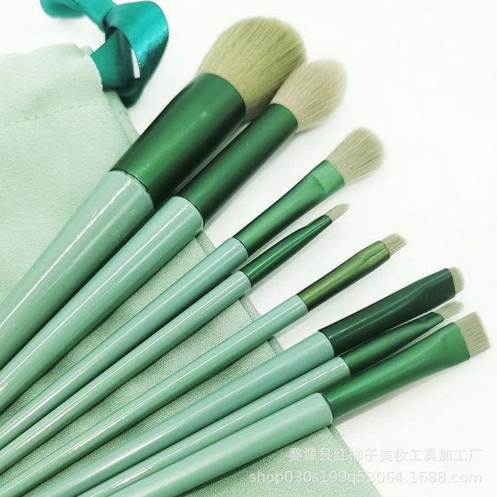 Комплект четки за грим (13 части) + Калъф