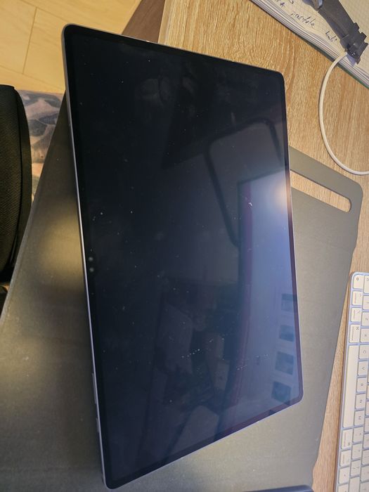 Tableta Samsung S10 impecabila + ceas cadou S3