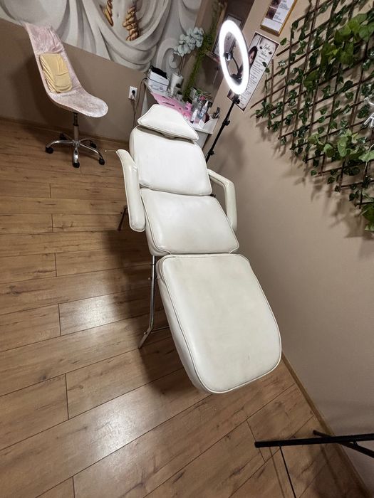 Козметична кушетка