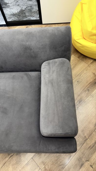 Продам дизайнерский диван