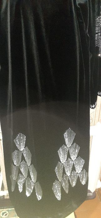 Abaya sotiladi yengi kiyilmagan vilurivi qalin