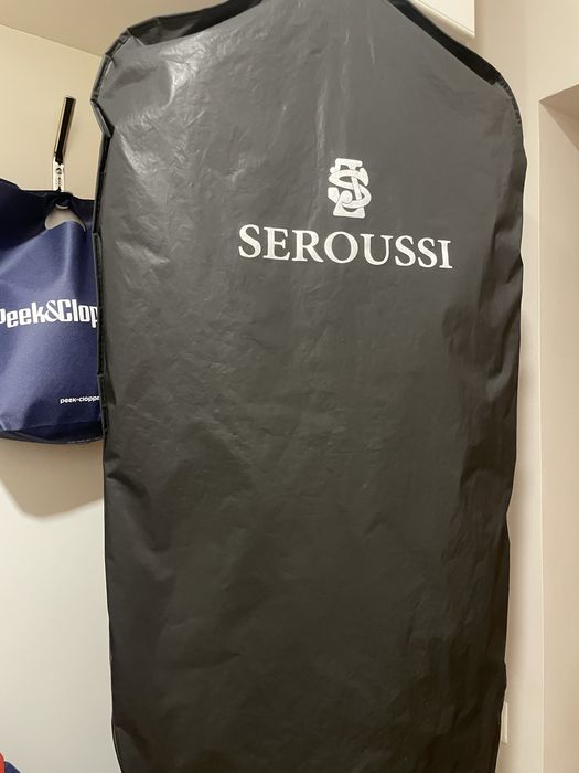 Costum SEROUSSI măsura 48