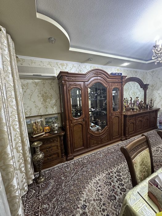 Мехмонхона тўплами Стенка , Комот . Хитой