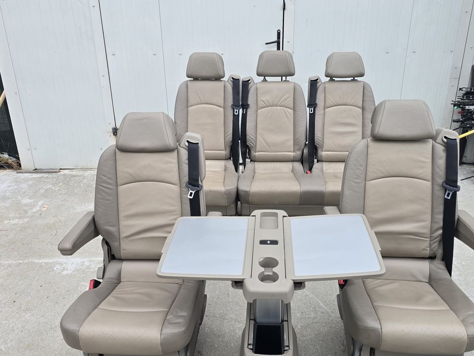 Banchete scaune individuale masa Mercedes Viano vito  piele bej