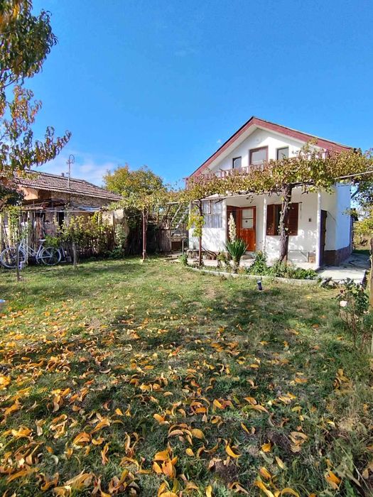 Продава се Къща в Търговище, Вилна зона - 55 кв.м за 696 €/кв.м - Снимка #4