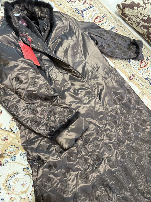 Продам пуховик куртку пальто