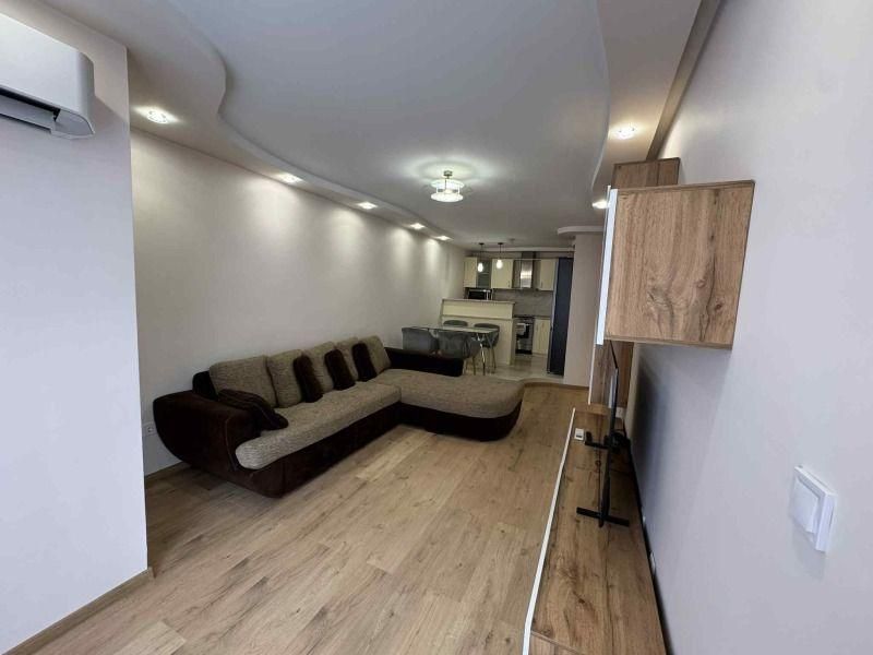 Дава се под наем Двустаен апартамент в София, Манастирски ливади - 70 кв.м за 698.19 € - Снимка #1