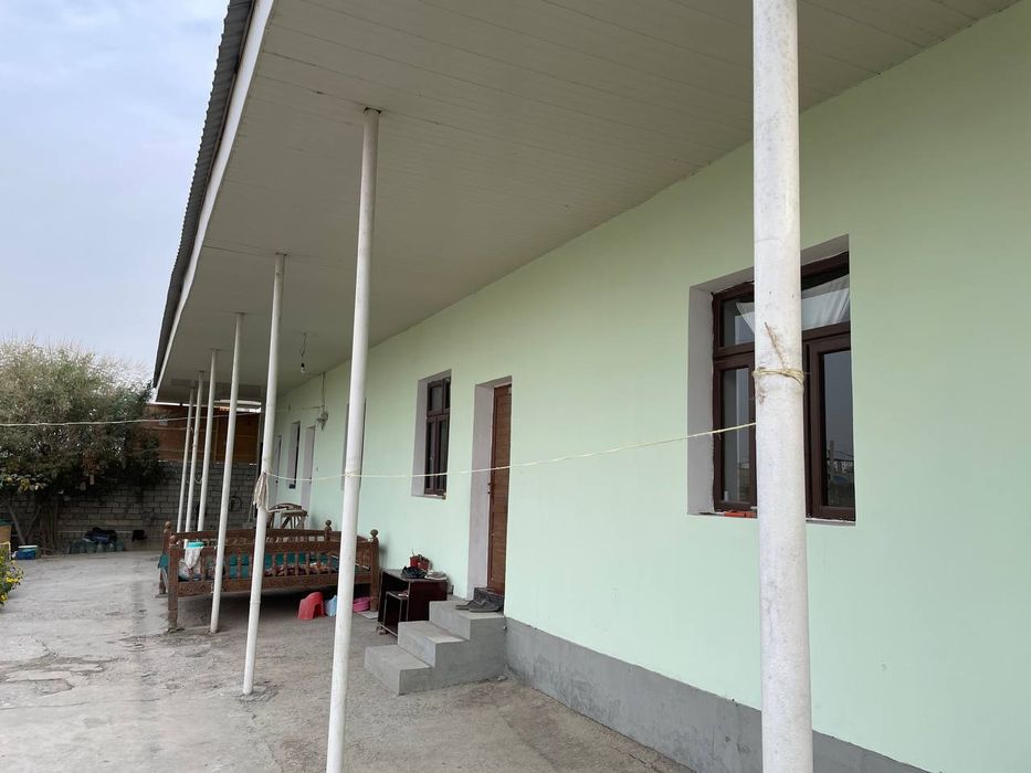 Chuqursoy yolga yaqin xovli sotiladi 9 sotik