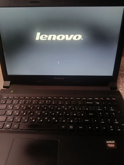Ноутбук Lenovo .