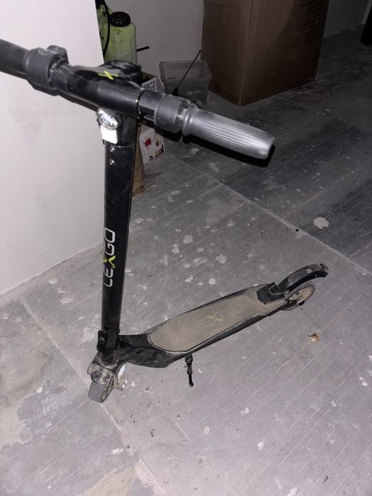 Trotineta eltectrica LEXGO