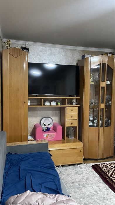 Продам гарнитур итальянский для гостиный