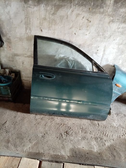 Запчасти на мазда Кронос