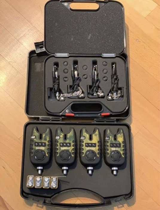 Set Baracuda 4 swingere cu iluminare si 4 avertizori TLI21cu valigeta