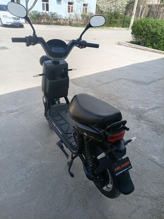 Skuter Arlando elektricheski