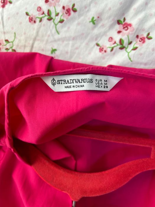 Рокля Stradivarius … М