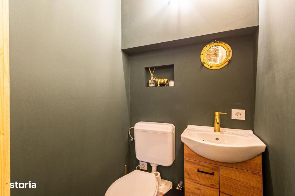 Apartament 4 camere cu cramă de 52 mp și loc de parcare-Str Lunga