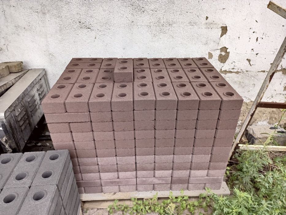 Станок для изготовления керпича лего