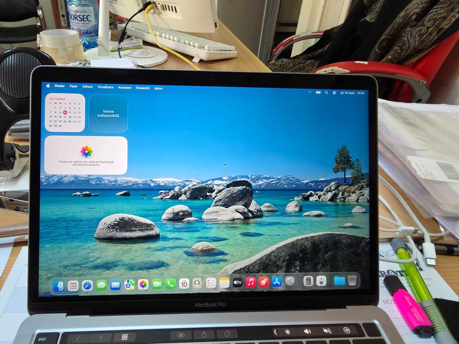 Laptop MAC BOOK PRO cu AIR Bar