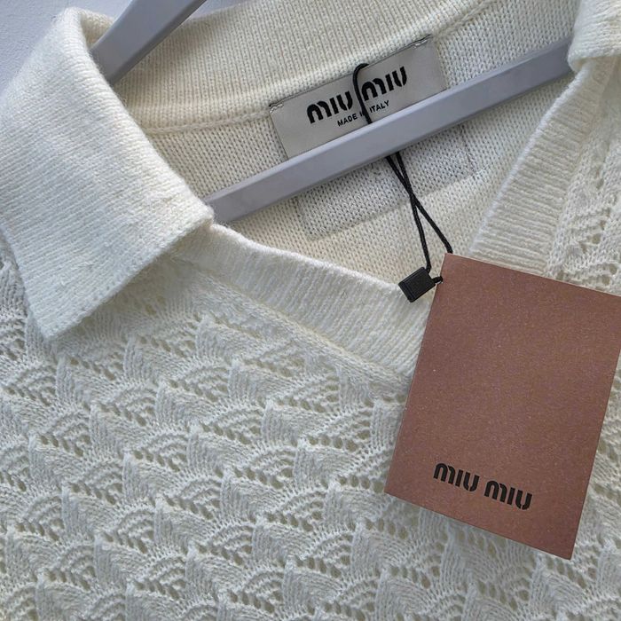 Bluza MiuMiu Cashmir, marimea 38 / M, noua, Alb