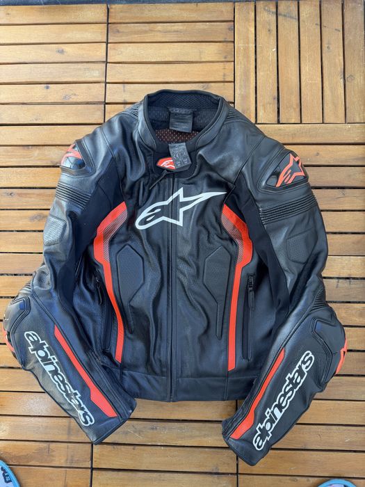 Мото екипировка - екип, каска, ръкавици, ботуши и яке