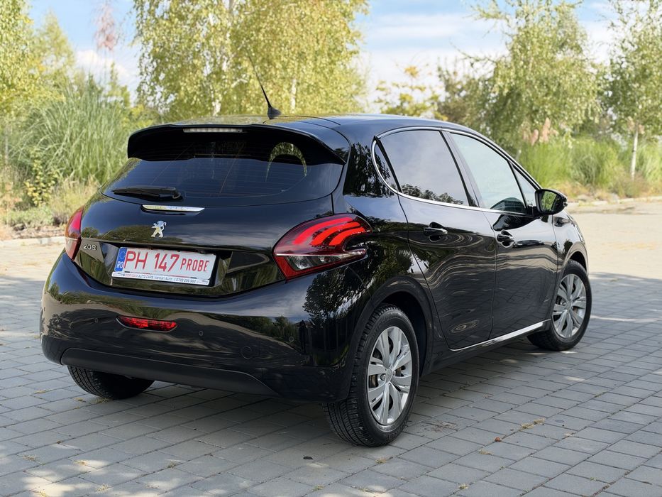 Peugeot 208 2020 1.5 BlueHDI / 102CP / NAVI / LED / RATE / GARANTIE