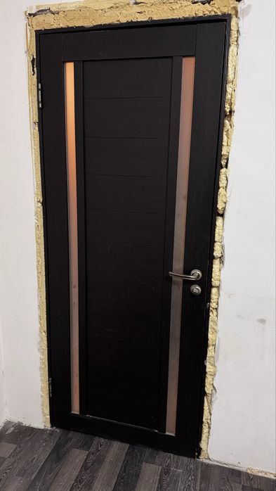 Межкомнатный дверь