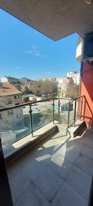 Дава се под наем Двустаен апартамент в Пловдив, Кючук Париж - 78 кв.м за 508.47 € - Снимка #6