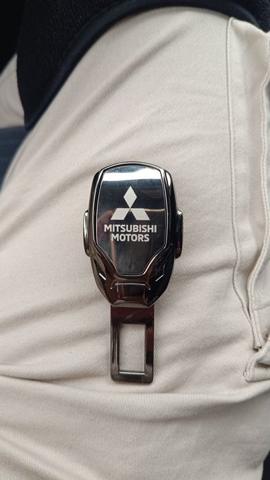 Centura de siguranță Mitsubishi