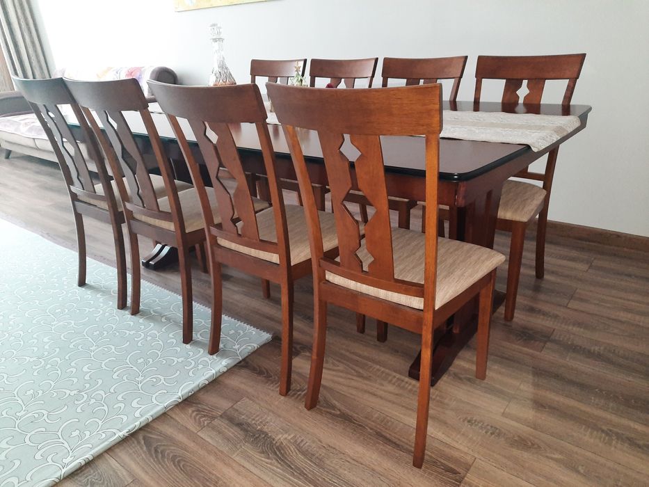 Набор стульев . Продаются 6 шт. Новые.