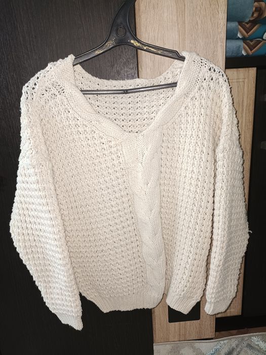 Продам свитер женский