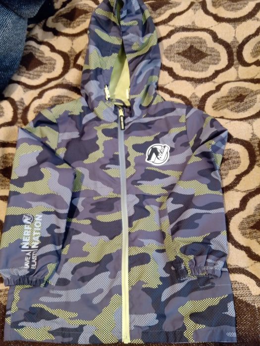 Яке - пролетно, 8-9 г.