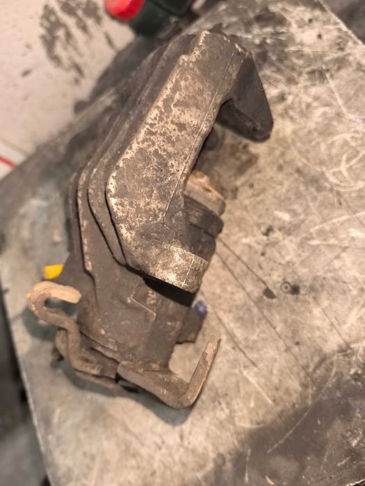 Задни спирачни апарати Golf 4 Audi A3 Skoda Octavia Seat Leon