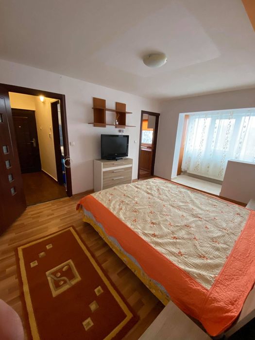 Închiriez garsonieră