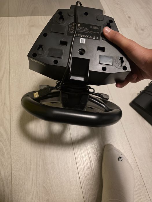 Vând volan de gaming Hori Rwa 2025