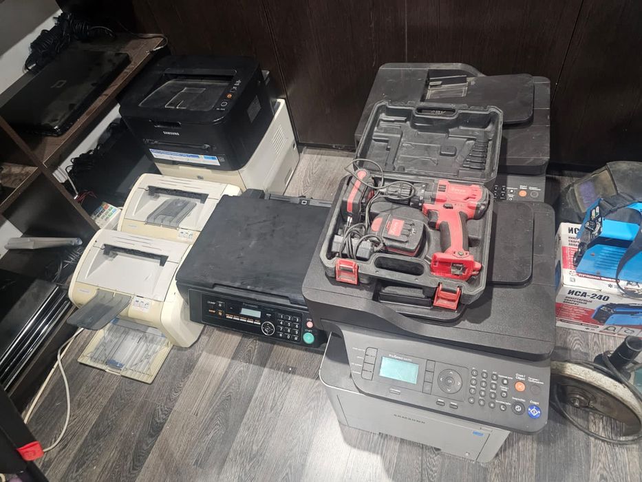 МФУ принтер samsung hp f4180 цветной лазерный черно белый