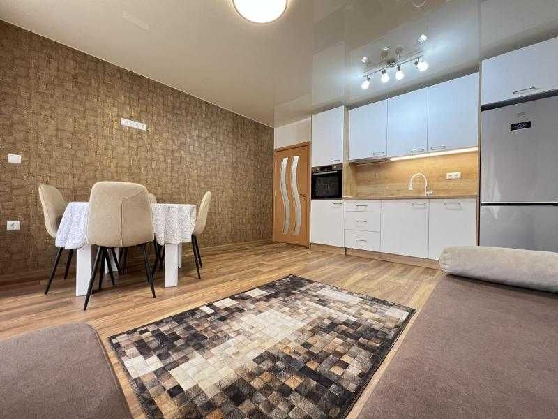 Чисто нов двустаен апартамент в Центъра!