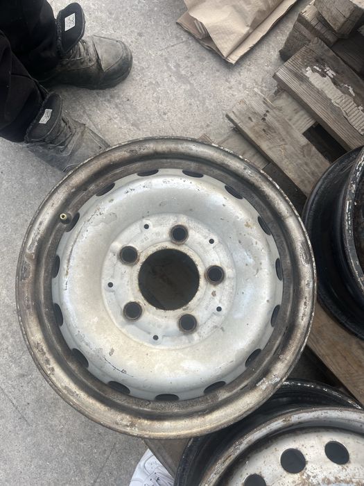 Джанти за Mercedes Sprinter!Единична гума!