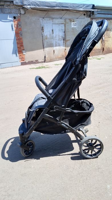 Продам детскую коляску