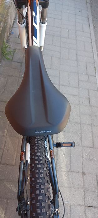 Vând bicicleta hidraulica scott contesa