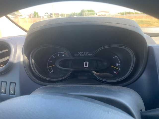 Opel Vivaro -Model Lung-2015