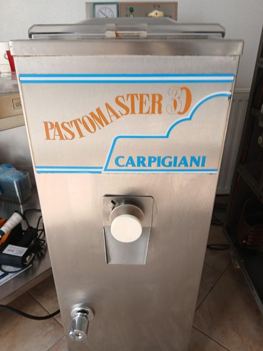 Vând mașini profesionale înghețată CARPIGIANI – Labo 12/18E + Pastomas