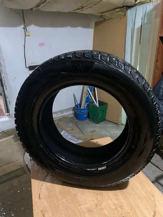 Продам шины 215х60 зима с шипами