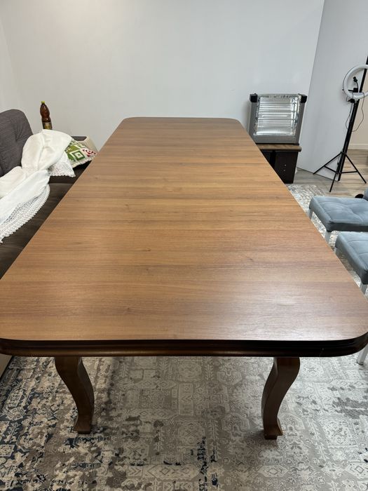 Продается стол в отличном состоянии