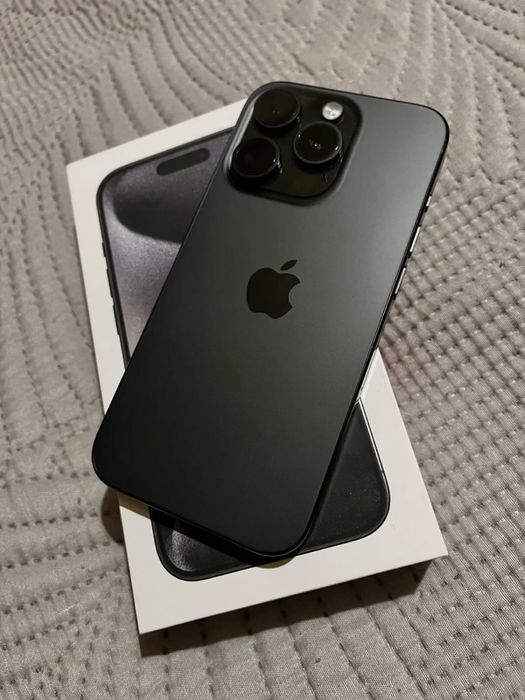 •Apple iPhone 16 ProMax Black TITANIUM 256GB Full box