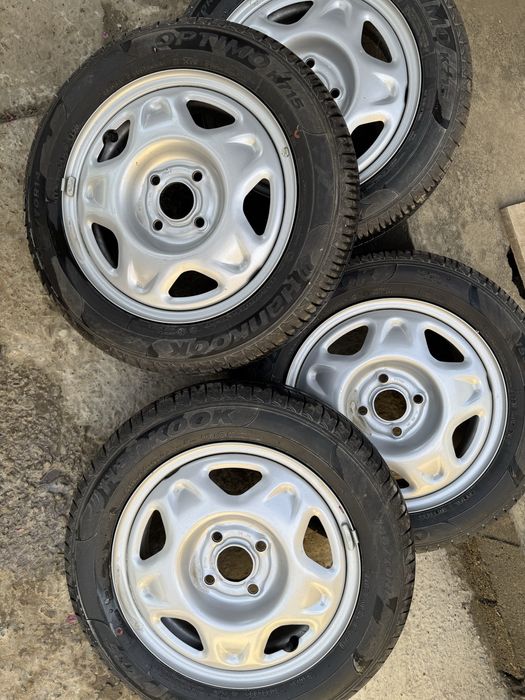 Spark rodnoy balon va bolalar mashinasi sotiladi holati IDEAL