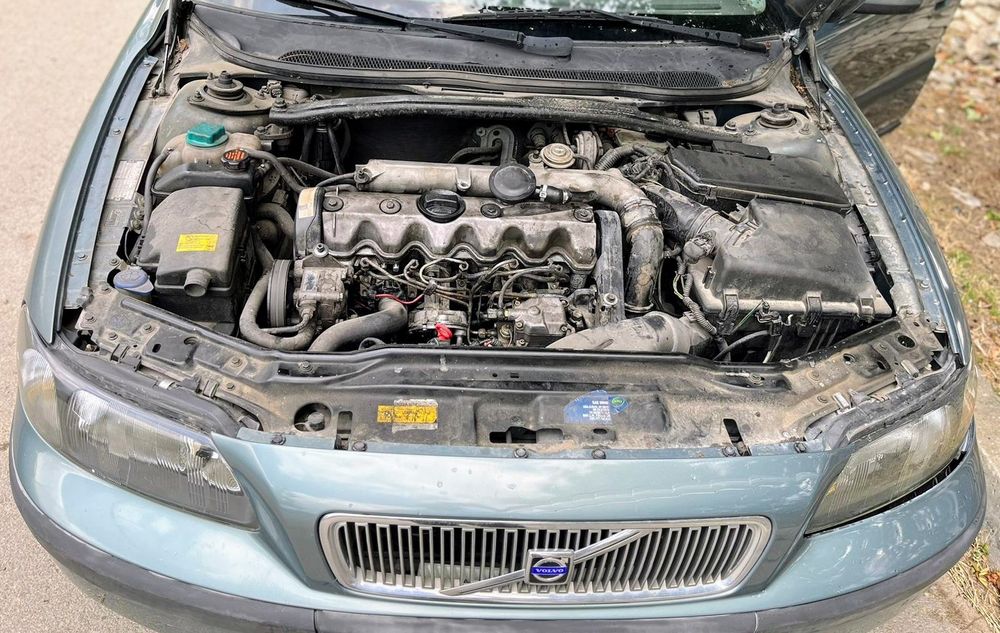 Volvo v70 Мотор Турбо Дюза Капак Калник Фар Стоп Компресор Помпа Рейка