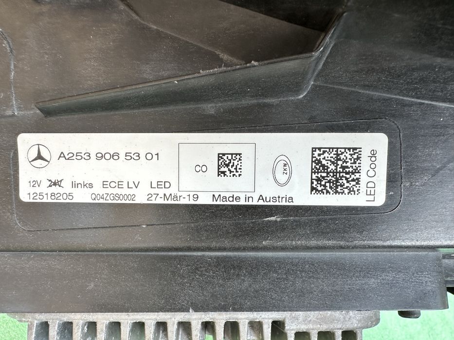 Faruri, Far stanga / Far dreapta Mercedes GLC C253, X253