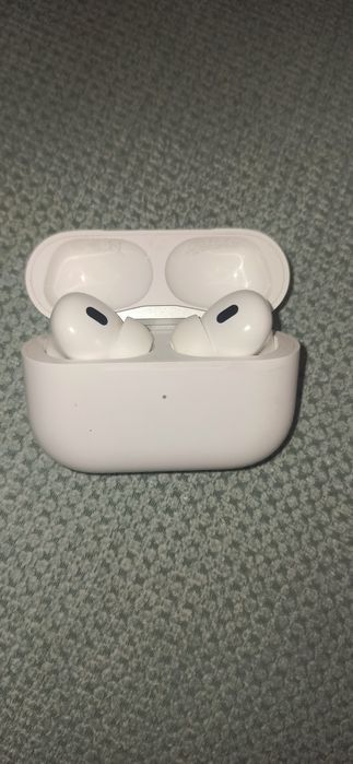 Оригинални Apple AirPods Pro 2 (MagSafe) – Отлично състояние