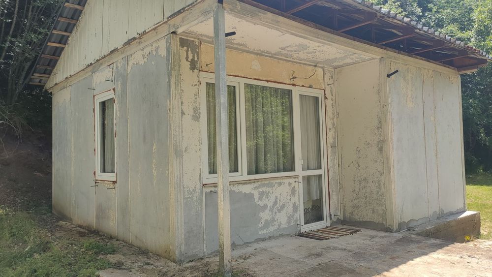Продавам малка сглобяемиа вила