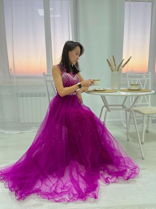 Вечерние платья